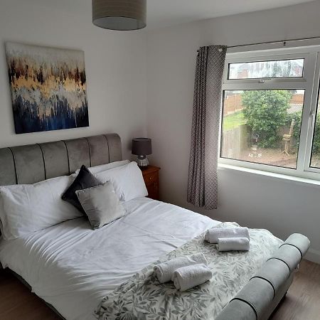 Wavertree Drive 3 Bed Contractor Home In เลสเตอร์ ภายนอก รูปภาพ