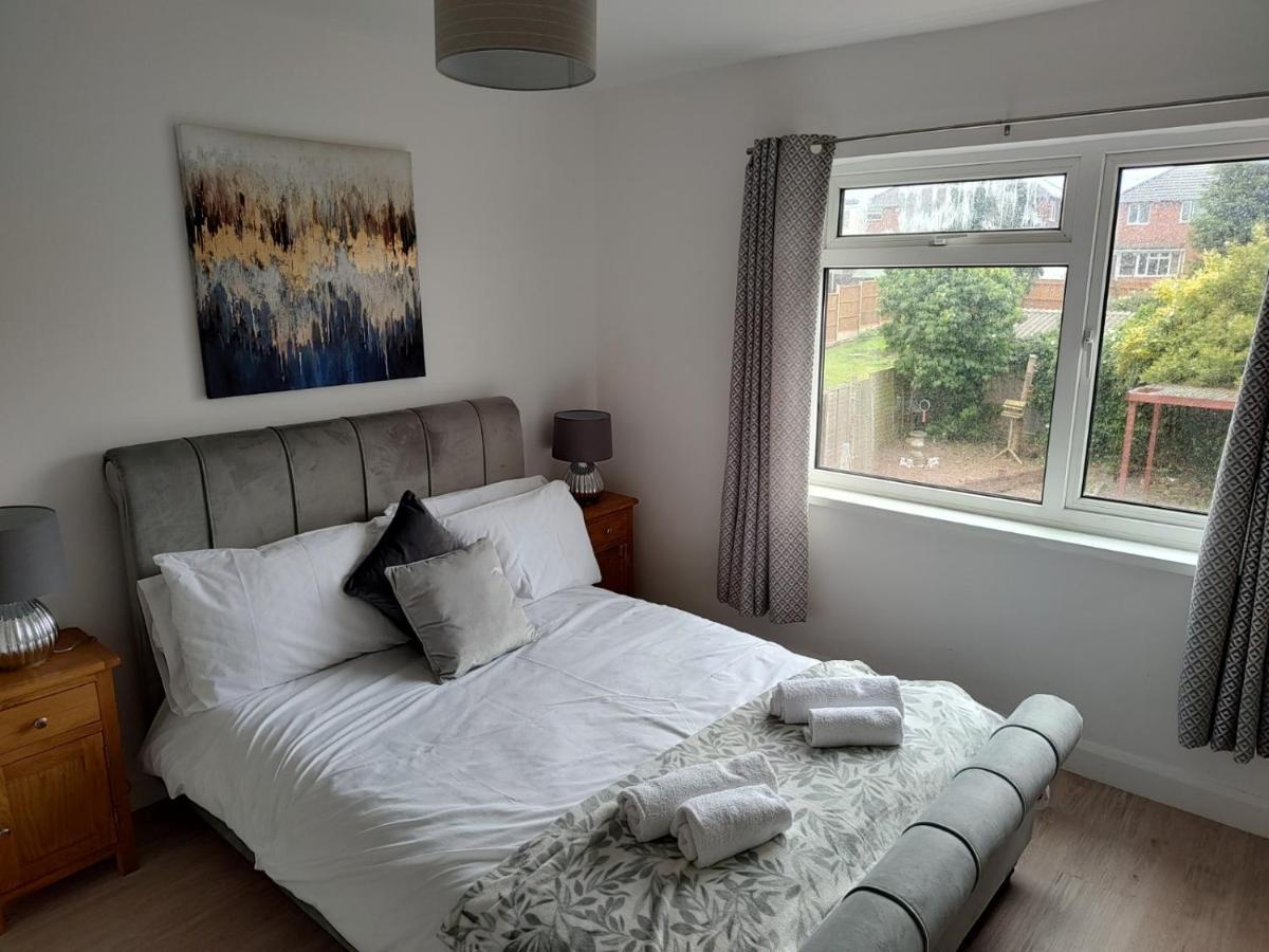 Wavertree Drive 3 Bed Contractor Home In เลสเตอร์ ภายนอก รูปภาพ
