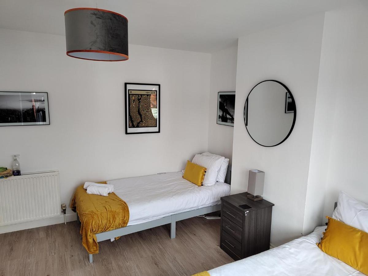 Wavertree Drive 3 Bed Contractor Home In เลสเตอร์ ภายนอก รูปภาพ