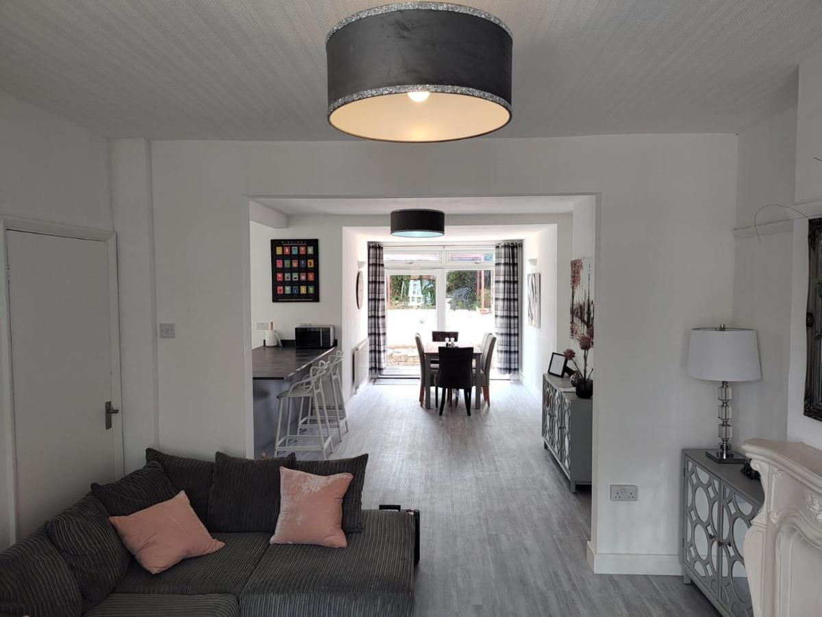 Wavertree Drive 3 Bed Contractor Home In เลสเตอร์ ภายนอก รูปภาพ